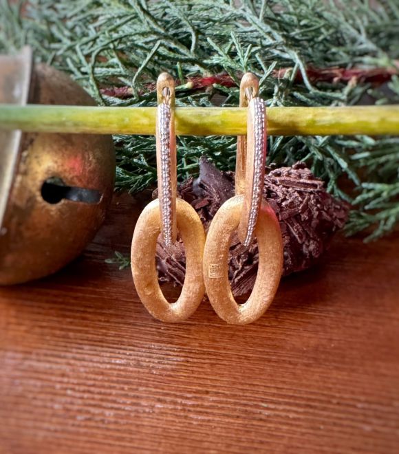 oorhangers libera.jpg